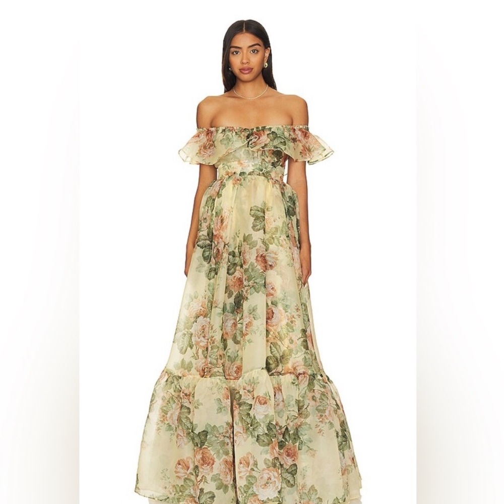 Selfie Romance Novel dress